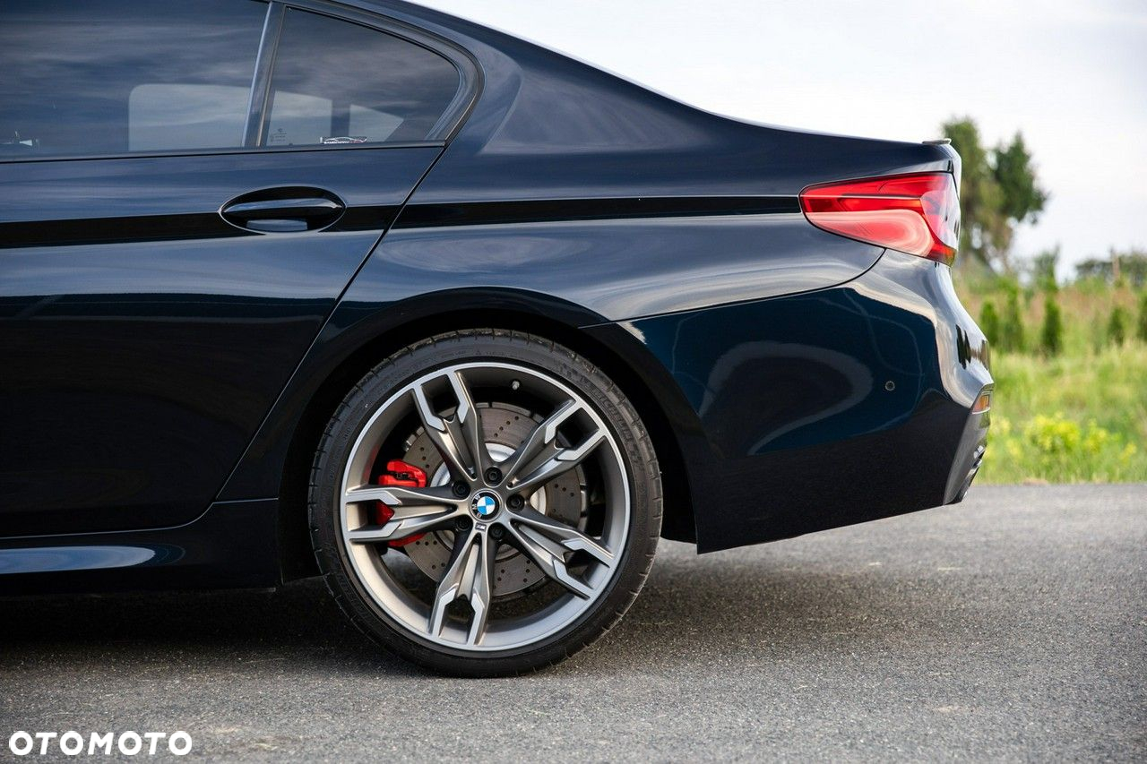 BMW Seria 5 M550d xDrive - 17