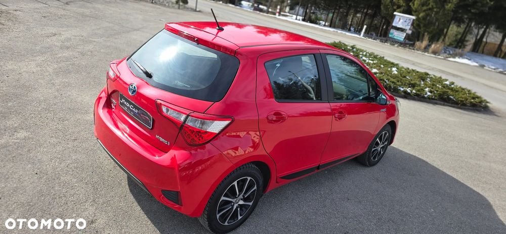 Toyota Yaris Hybrid 100 Premium EU6 - 16