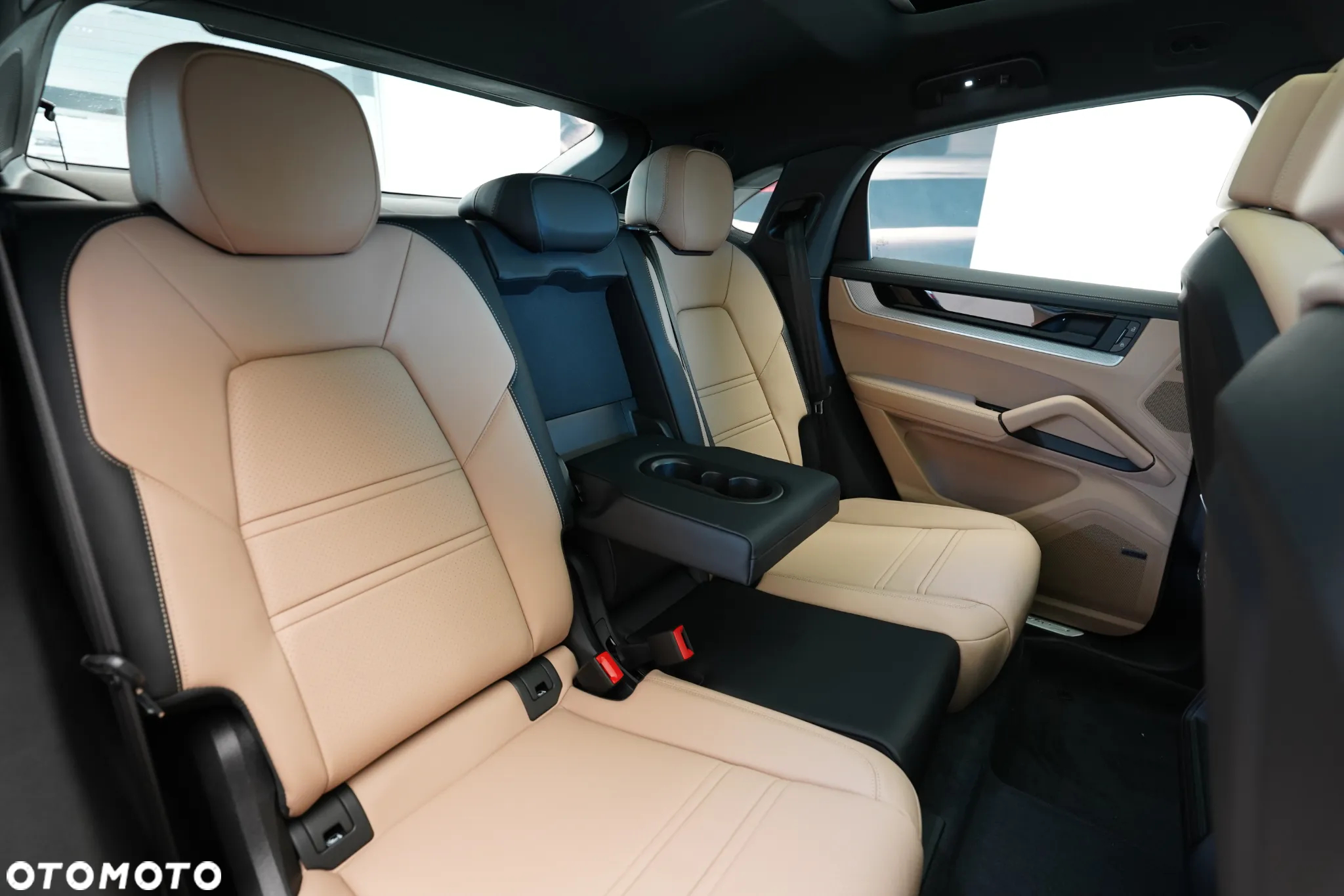 Porsche Cayenne Coupe S - 11