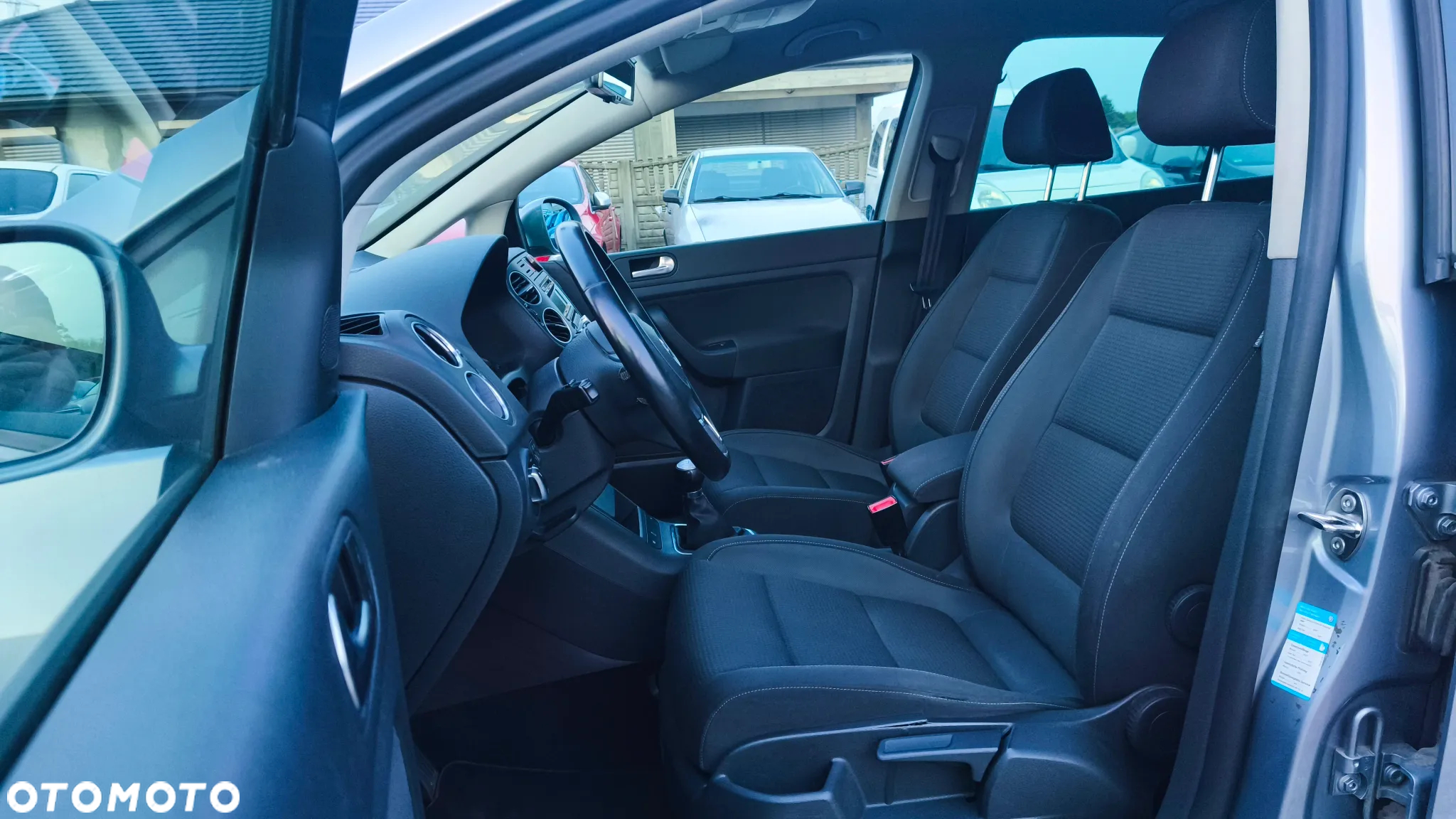 Volkswagen Golf Plus 1.2 TSI MATCH - 17