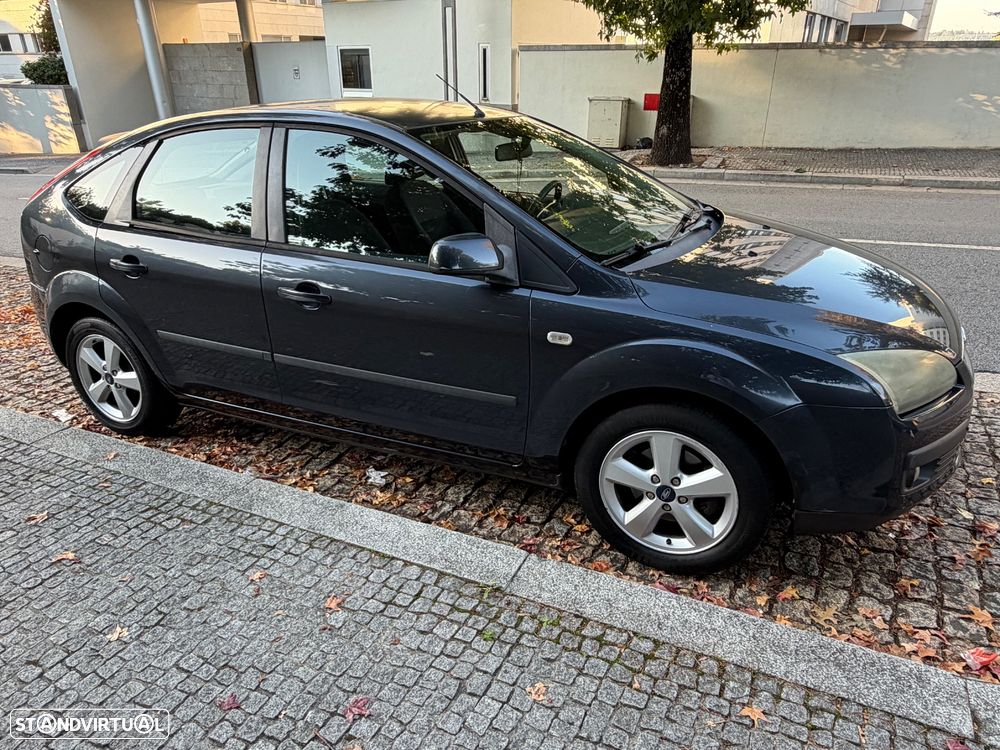 Ford Focus Trend - 2