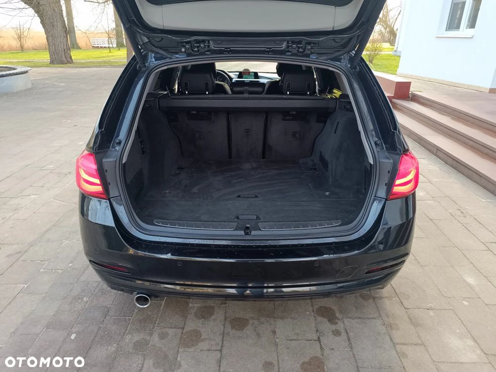 BMW Seria 3 318d DPF Edition Lifestyle - 36