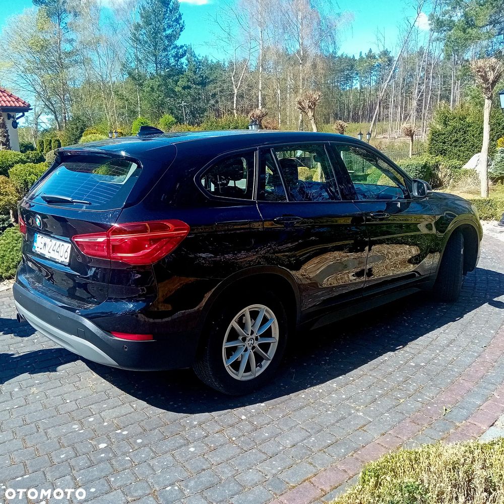 BMW X1 sDrive18d - 8