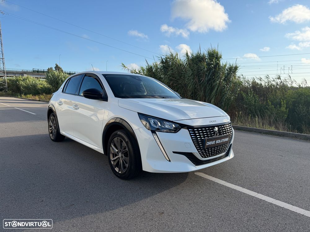 Peugeot e-208 Allure Pack - 11