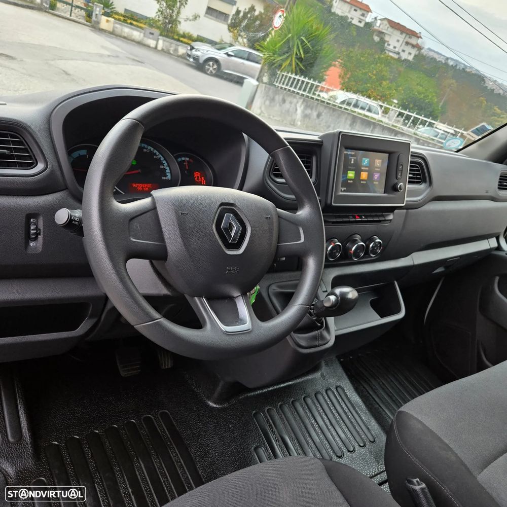 Renault Master E-Tech - 9