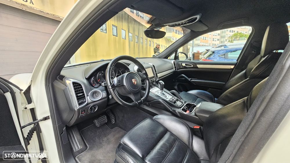 Porsche Cayenne ver-standard - 10