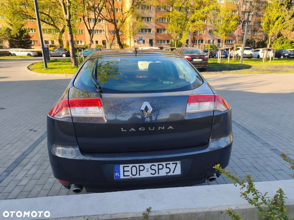 Renault Laguna 2.0 dCi Initiale - 9
