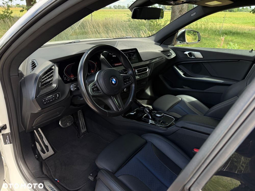 BMW Seria 2 218i M Sport - 12