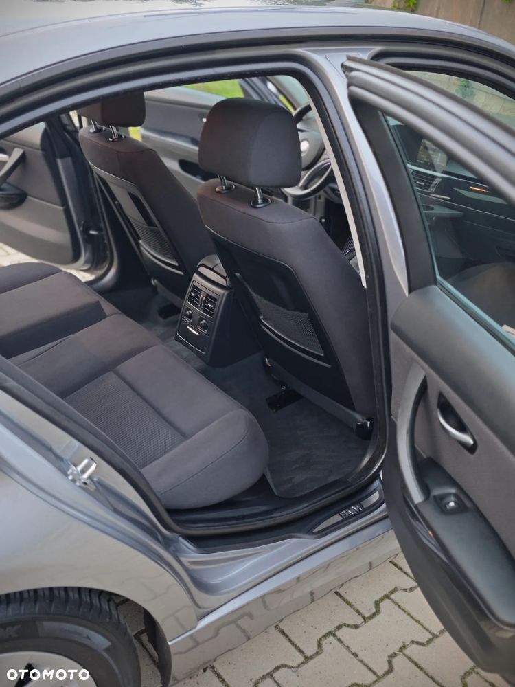 BMW Seria 3 318i Edition Lifestyle - 19