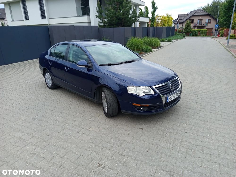 Volkswagen Passat - 12