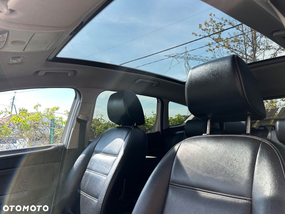 Ford Kuga 2.0 TDCi 2x4 Titanium - 19
