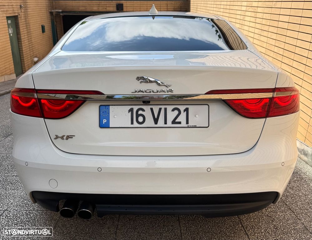 Jaguar XF 2.0 D Prestige AWD Aut. - 7
