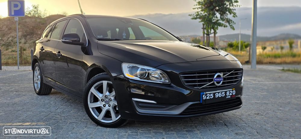 Volvo V60 2.0 D4 Momentum - 12
