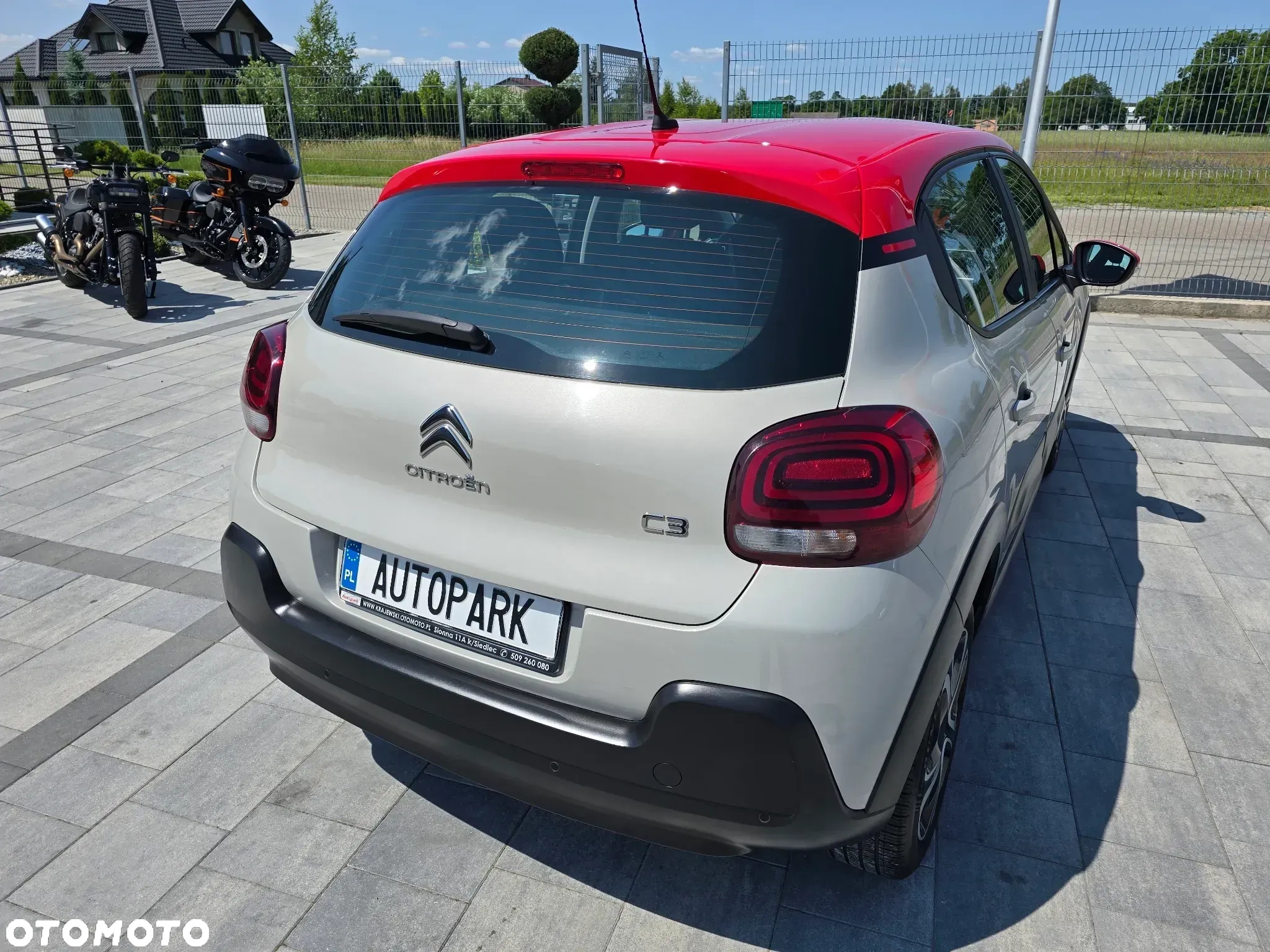 Citroën C3 1.2 PureTech Shine - 15