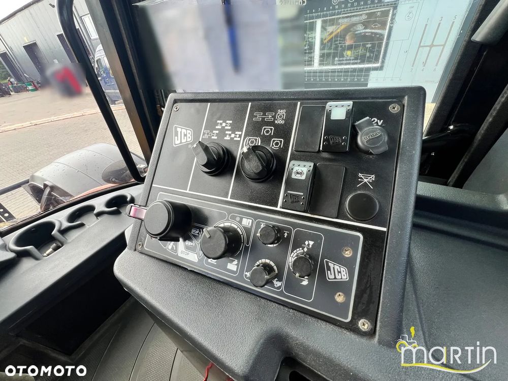 JCB Fastrac 3170 - 10