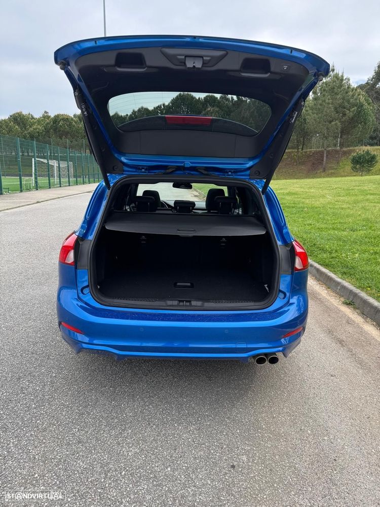 Ford Focus SW 1.5 TDCi EcoBlue ST-Line X - 12