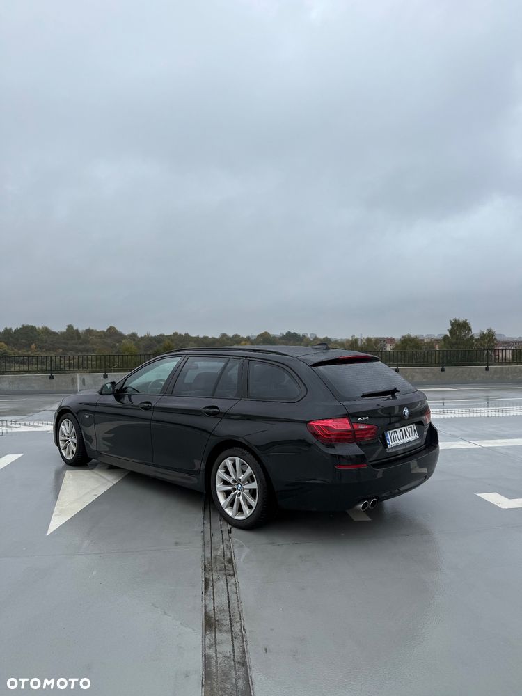 BMW Seria 5 525d Touring Luxury Line - 8