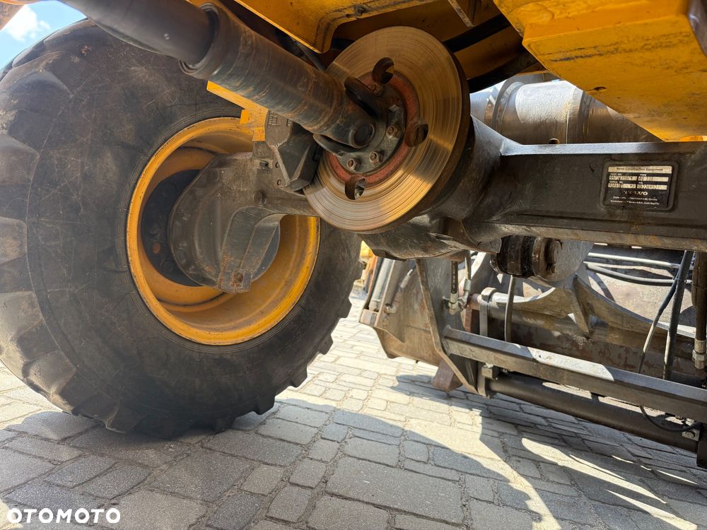 Volvo L35G - 17