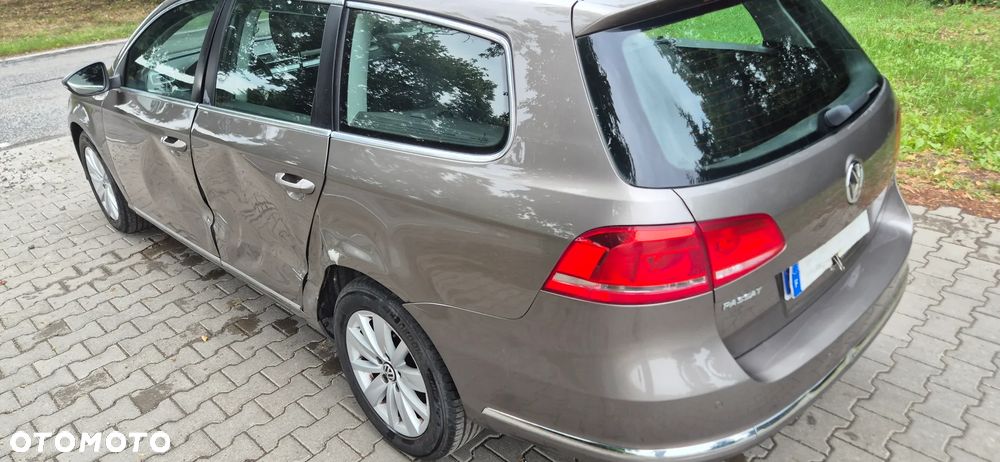Volkswagen Passat - 16