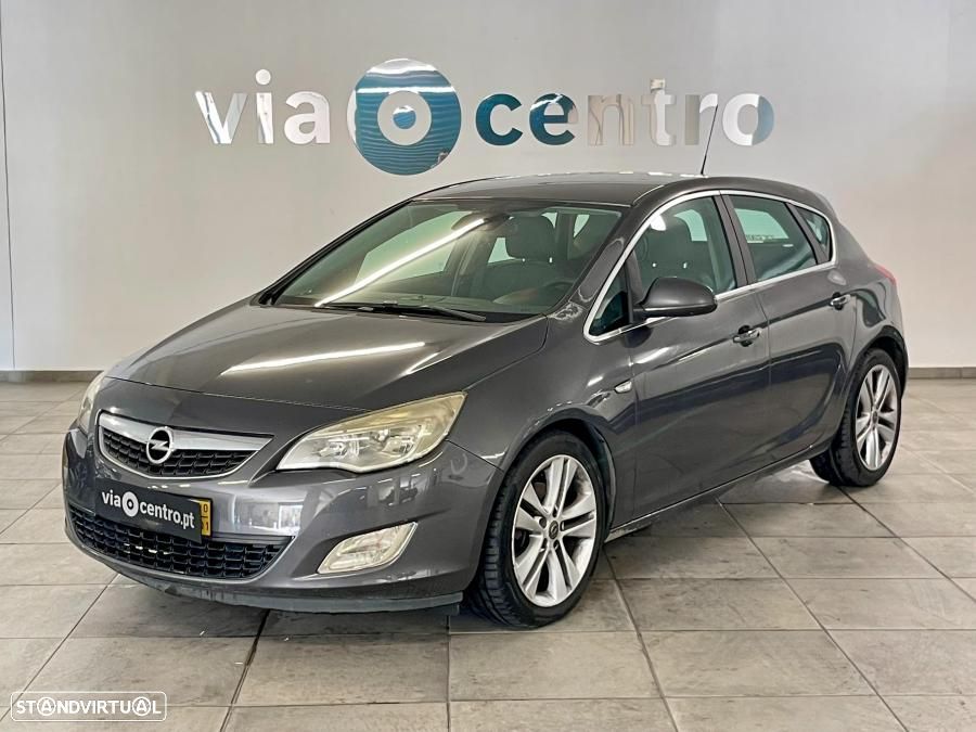 Opel Astra 1.7 CDTi Cosmo - 3