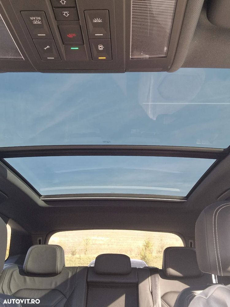 Volkswagen Touareg 3.0 V6 e-Hybrid 4Motion Aut. Elegance - 19