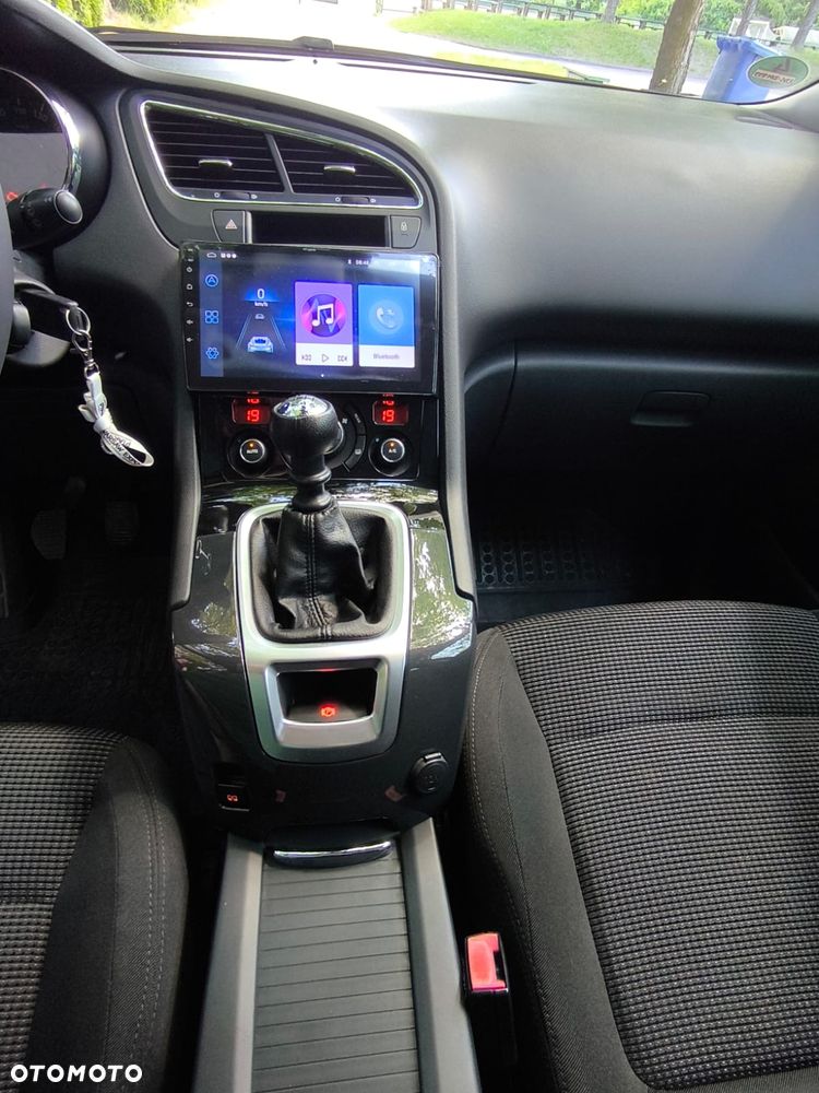 Peugeot 5008 155 THP Family - 11