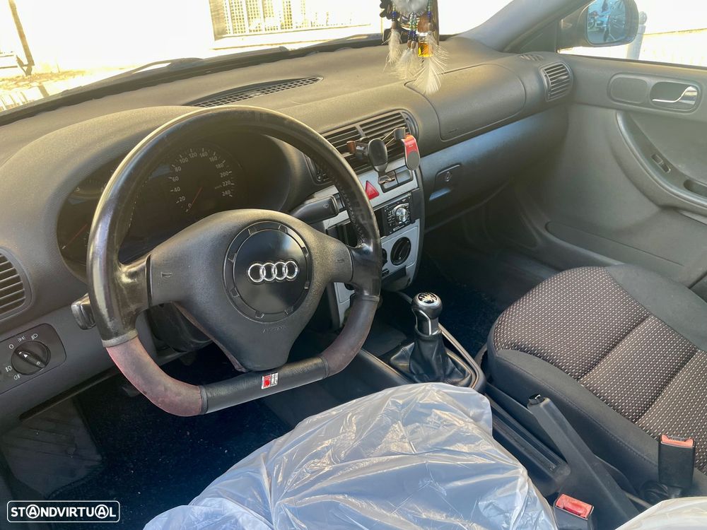 Audi A3 1.9 TDI Attraction - 6