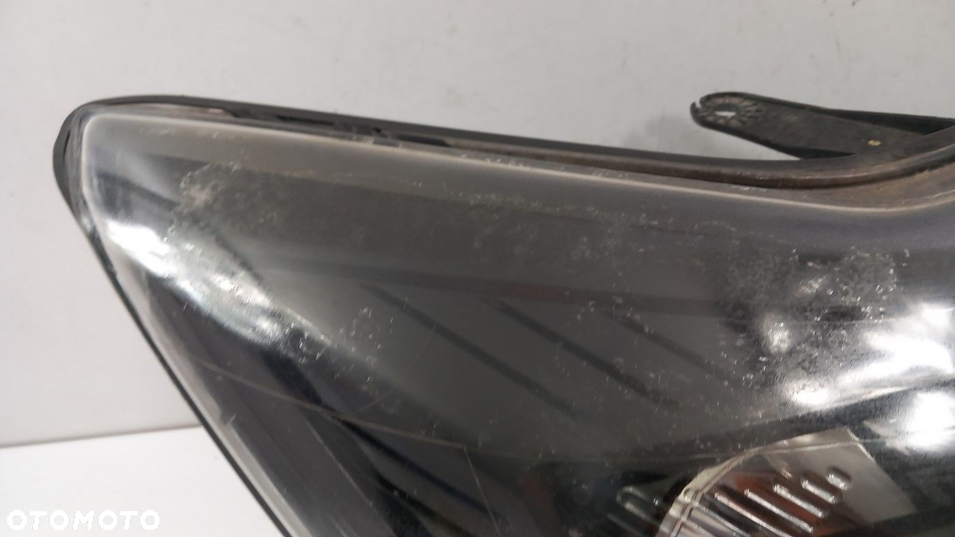 FORD FOCUS MK2 LIFT LAMPA PRZÓD PRAWA - 3