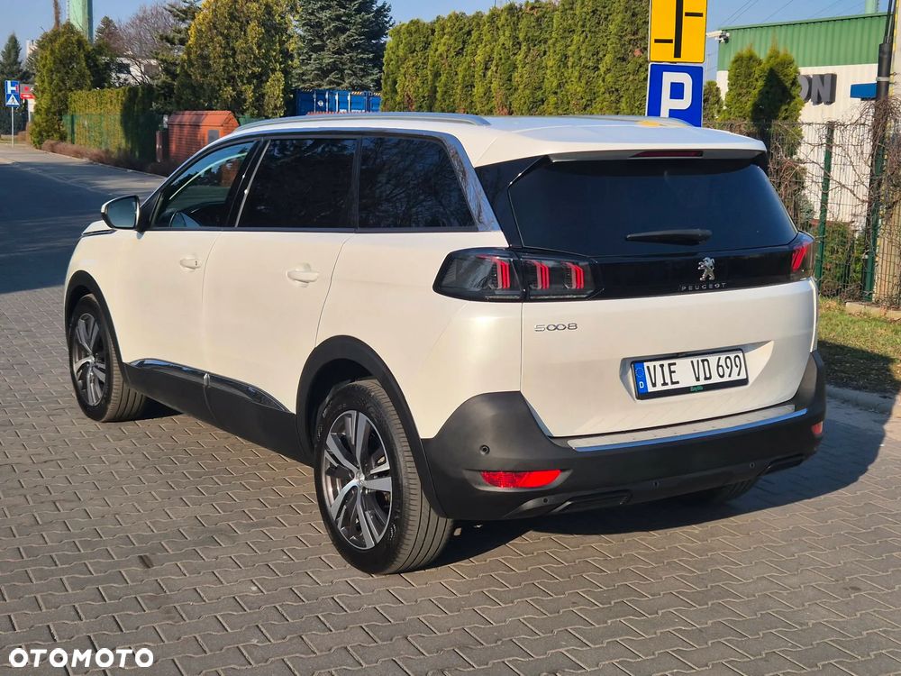 Peugeot 5008 - 11