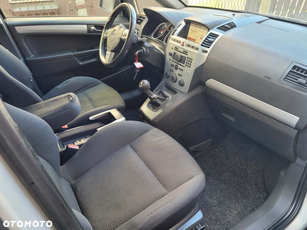 Opel Zafira - 5
