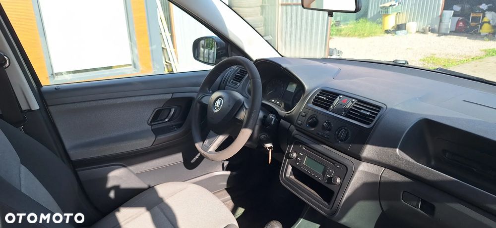 Skoda Fabia - 11