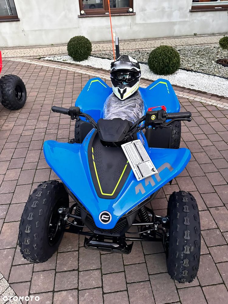 CFMoto CForce - 12
