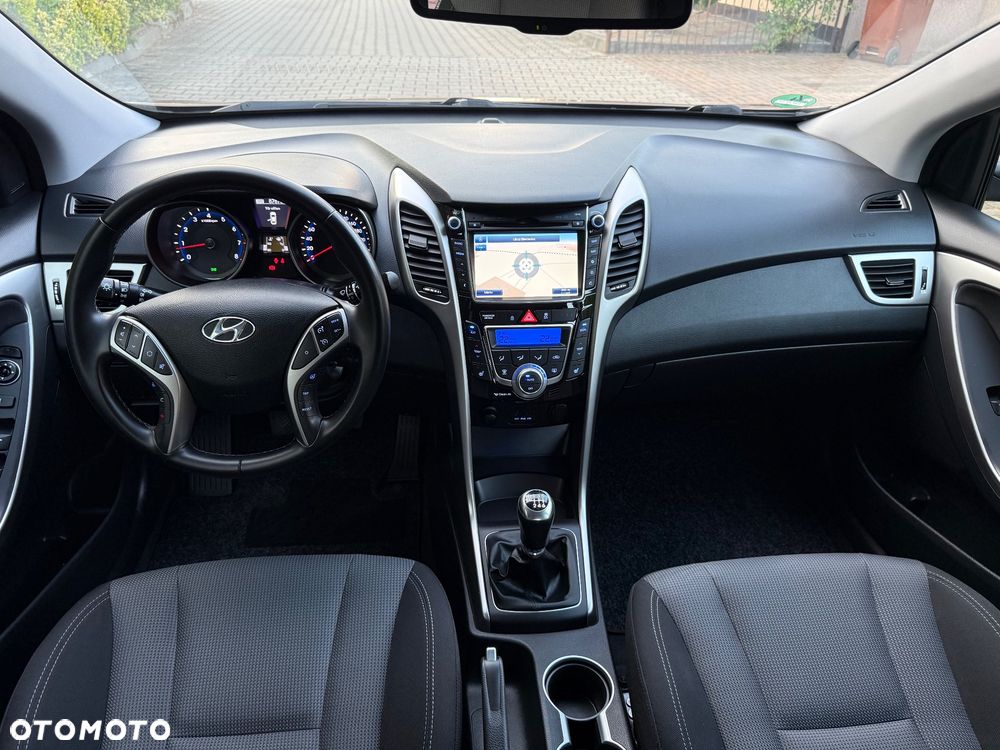 Hyundai i30 1.6 Fifa World Cup Edition - 29