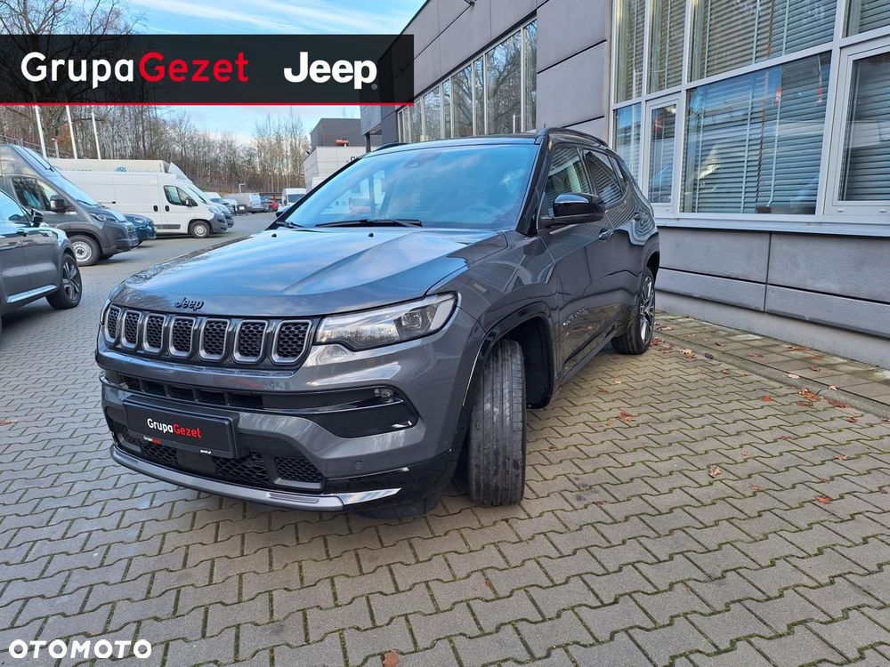 Jeep Compass - 2