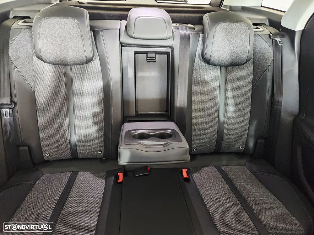 Peugeot 3008 BlueHDi 130 Stop & Start EAT8 Allure - 47