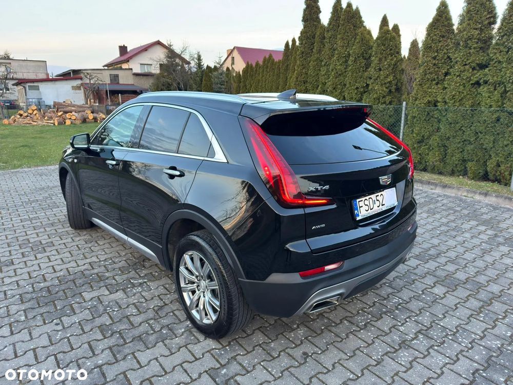 Cadillac XT4 350T AWD Premium Luxury - 4