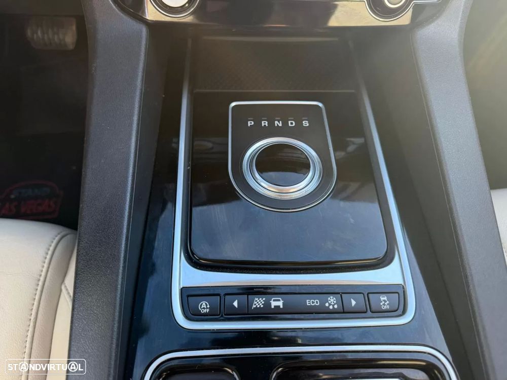 Jaguar F-Pace 2.0 i4D Prestige Aut. - 15