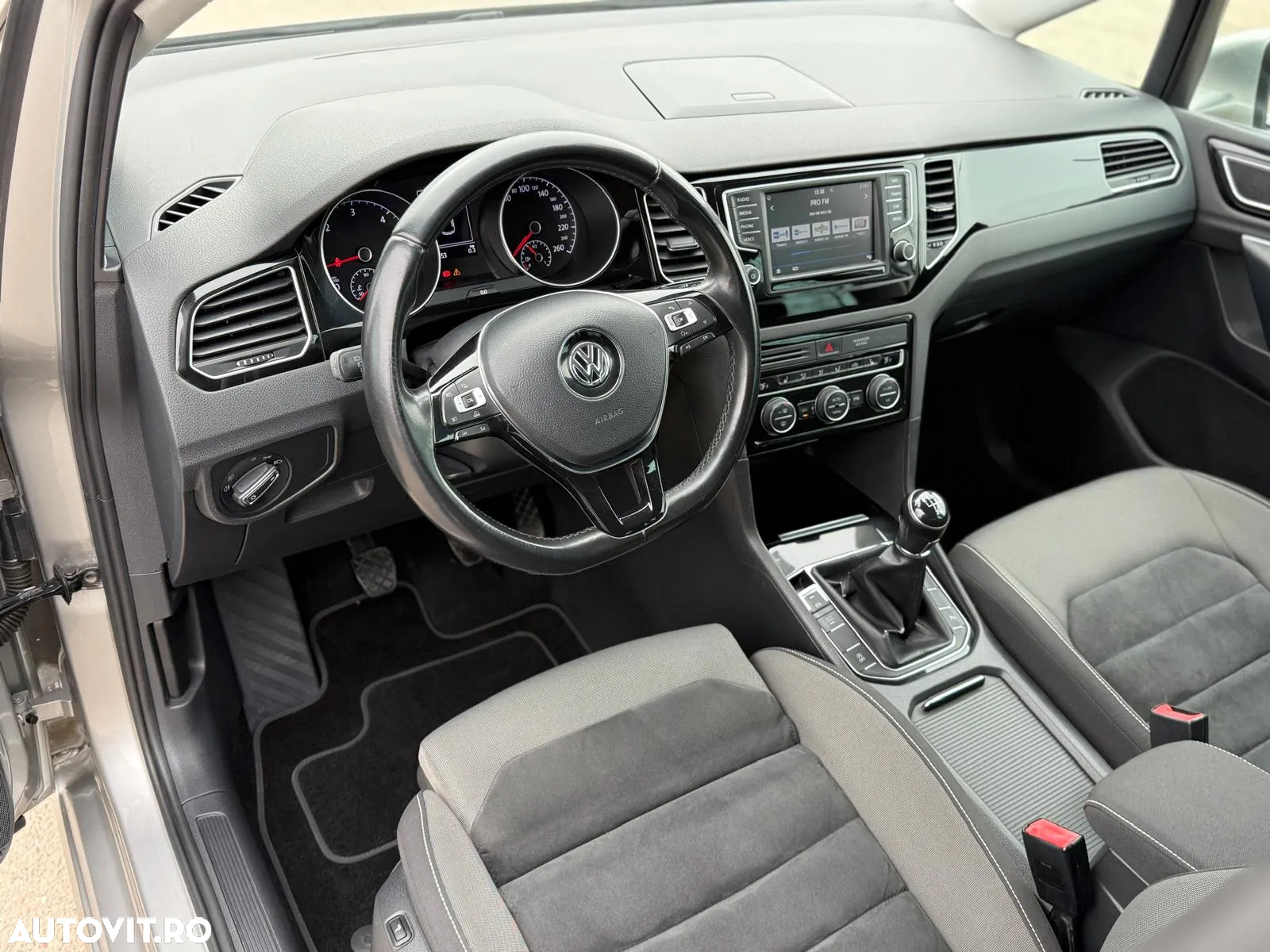 Volkswagen Golf Sportsvan 1.6 TDI (BlueMotion Technology) Comfortline - 17