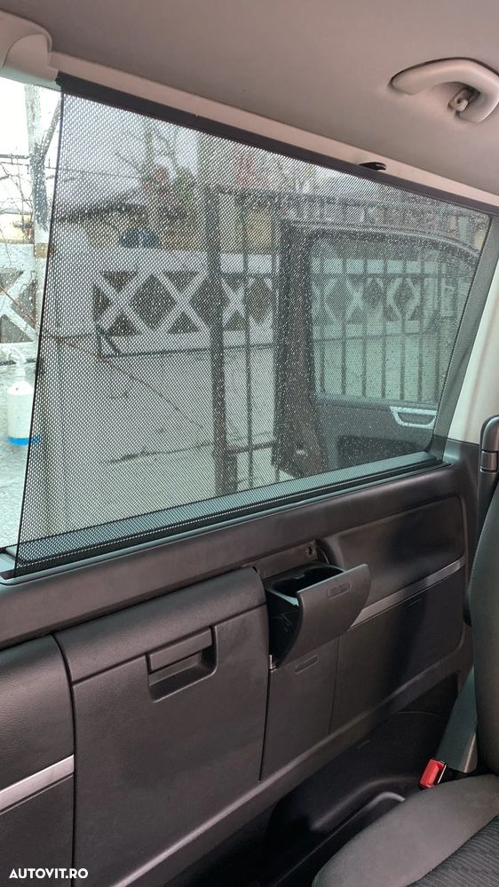 Volkswagen Multivan - 8