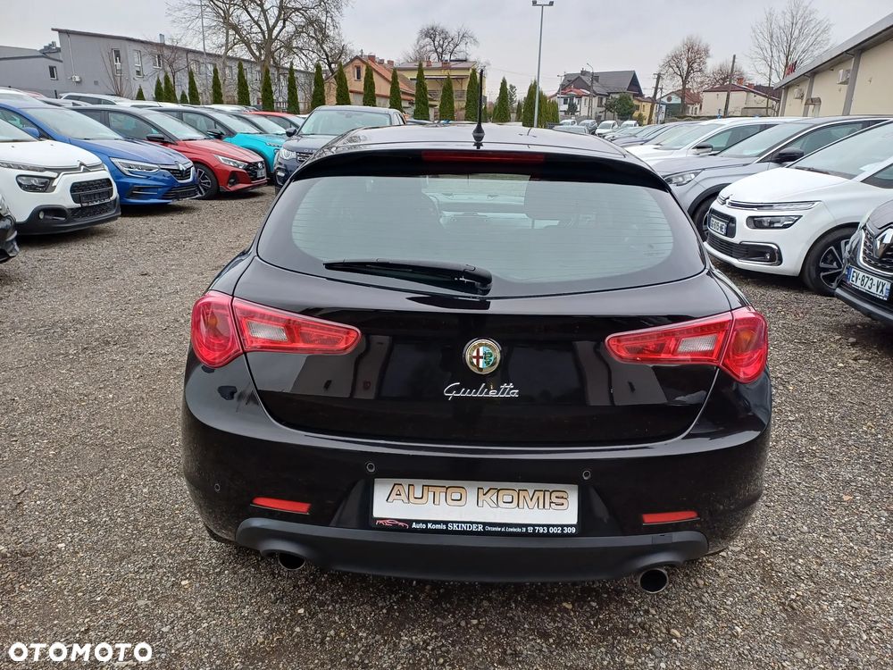 Alfa Romeo Giulietta 2.0 JTDM 16V Turismo - 5
