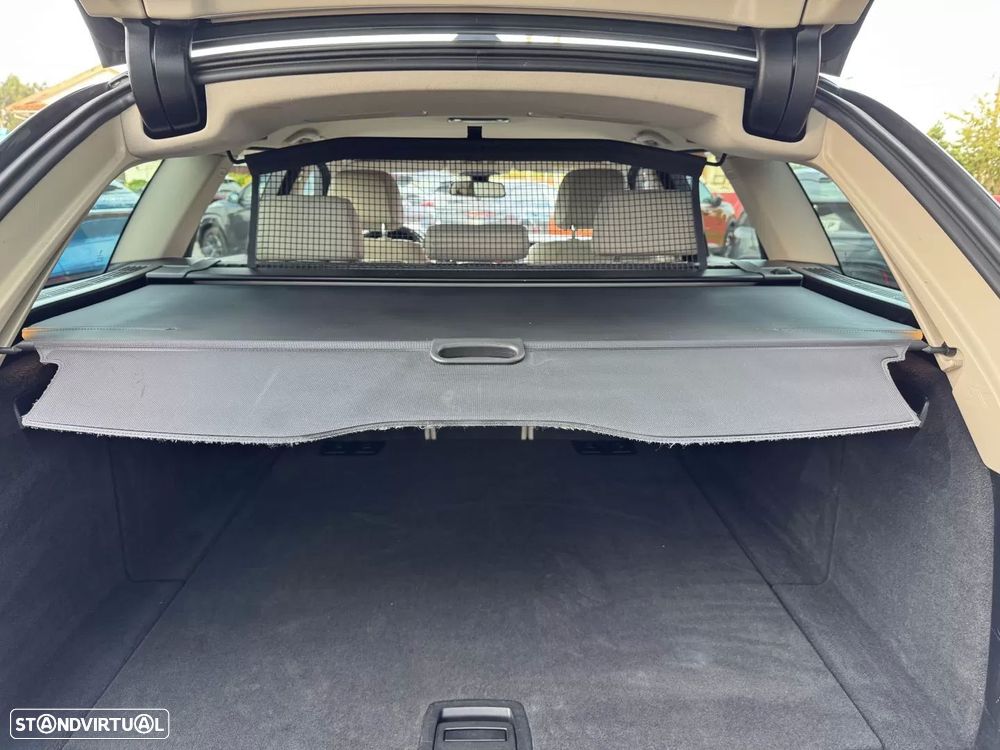 BMW 518 d Line Luxury - 38