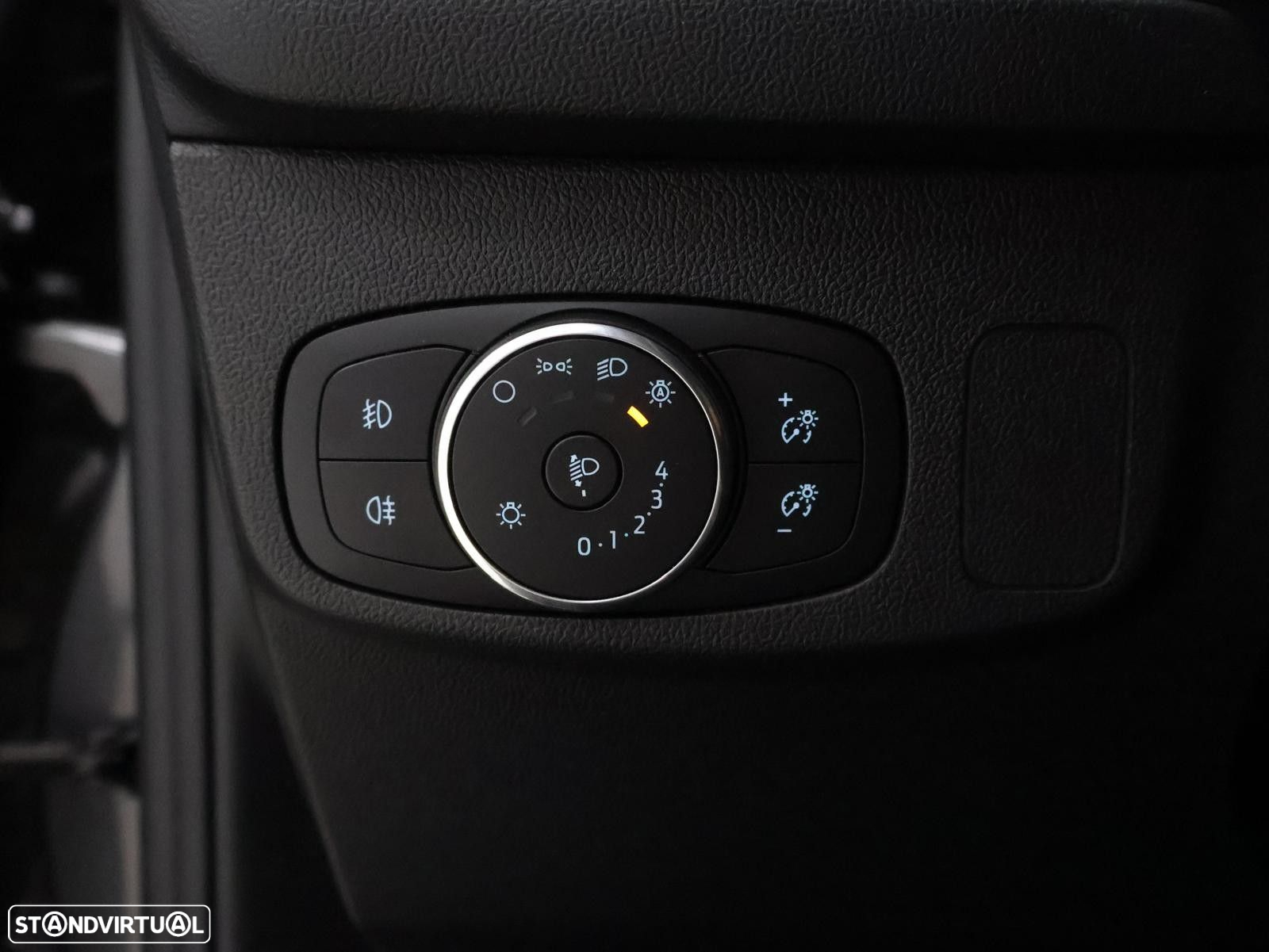 Ford Focus 1.0 EcoBoost MHEV Connected - 13