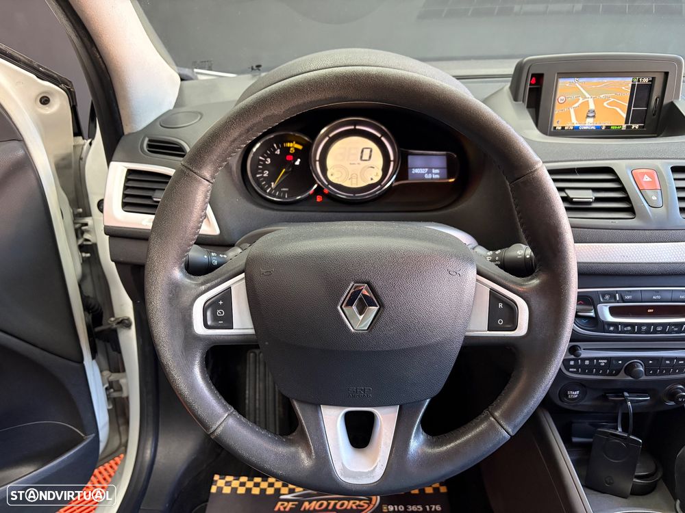 Renault Mégane Coupe 1.5 dCi Dynamique - 9