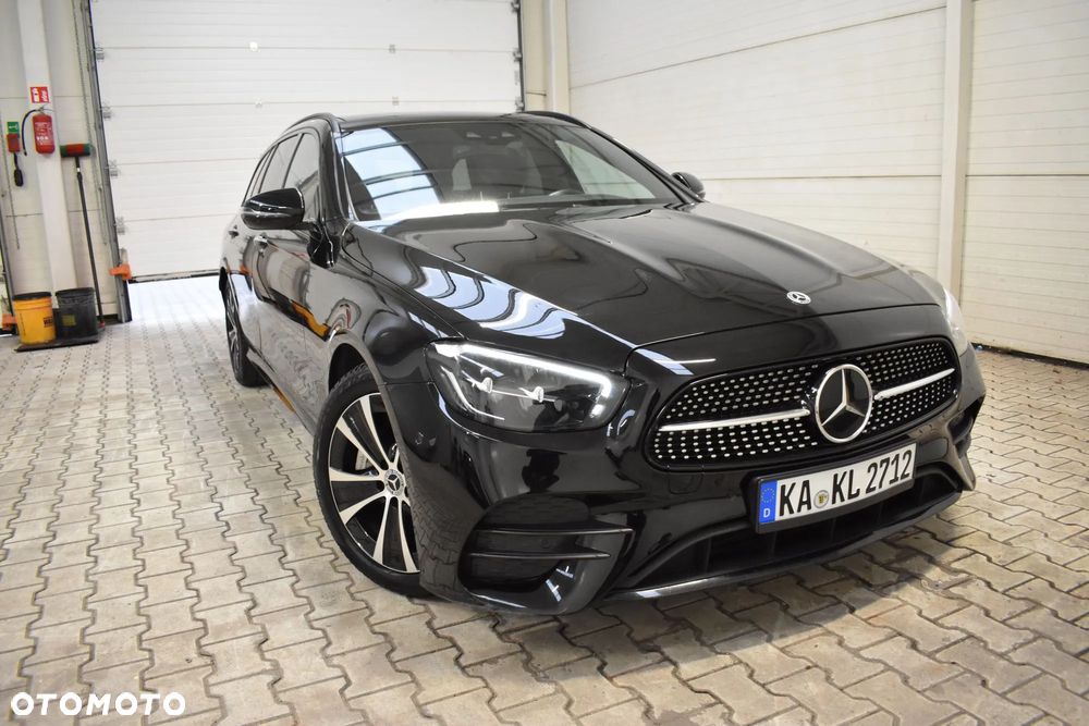 Mercedes-Benz Klasa E 300 de 9G-TRONIC AMG Line - 2