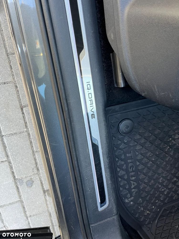 Volkswagen Tiguan 2.0 TDI SCR DSG IQ.DRIVE - 26