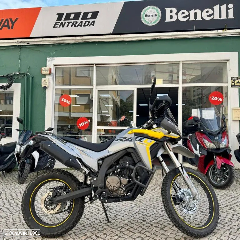 Voge 300 Rally - 9