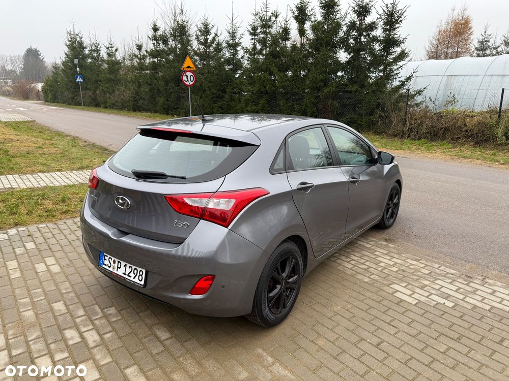 Hyundai i30 1.4 Classic + - 7