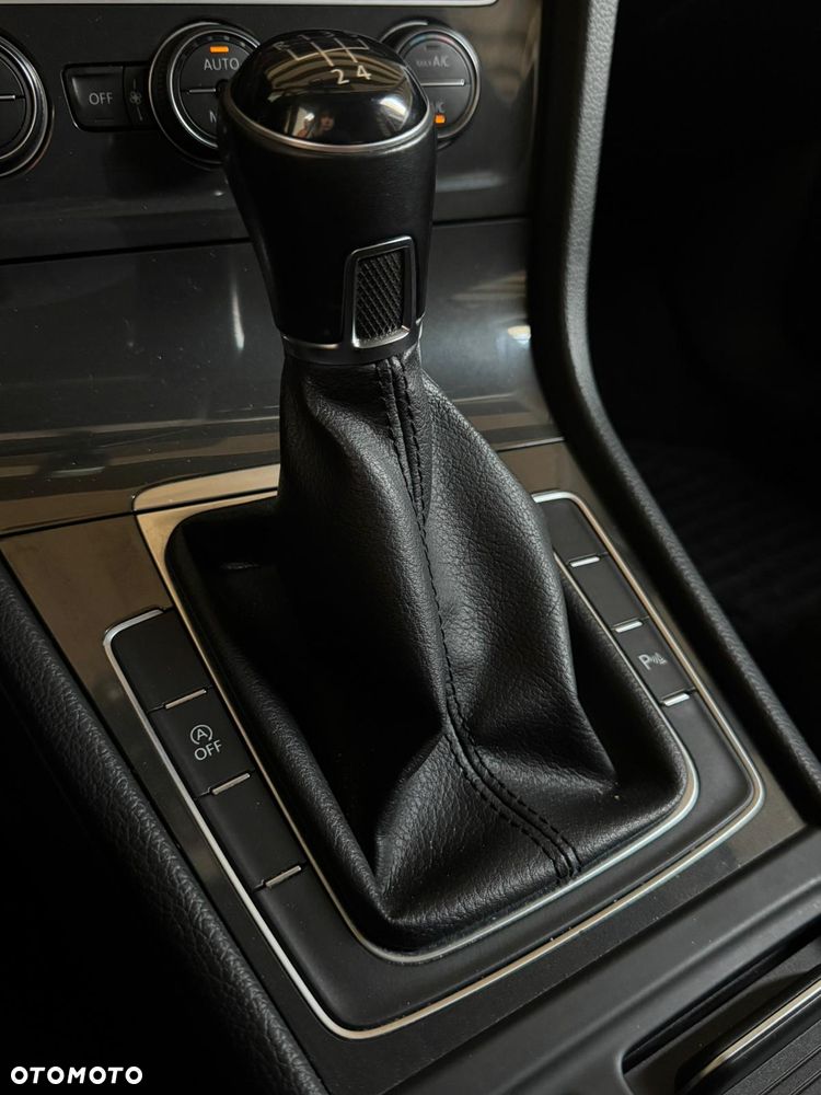 Volkswagen Golf 1.6 TDI BMT Highline - 14