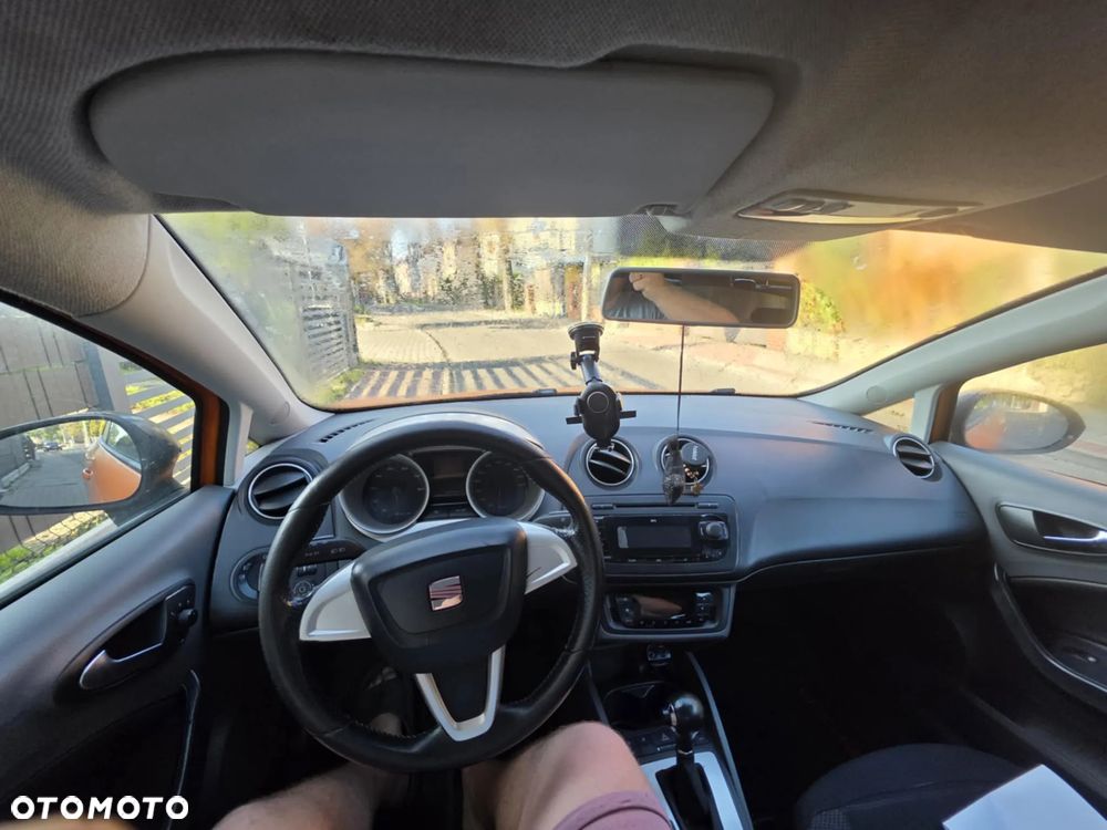 Seat Ibiza SC 1.6 16V Reference DSG - 3