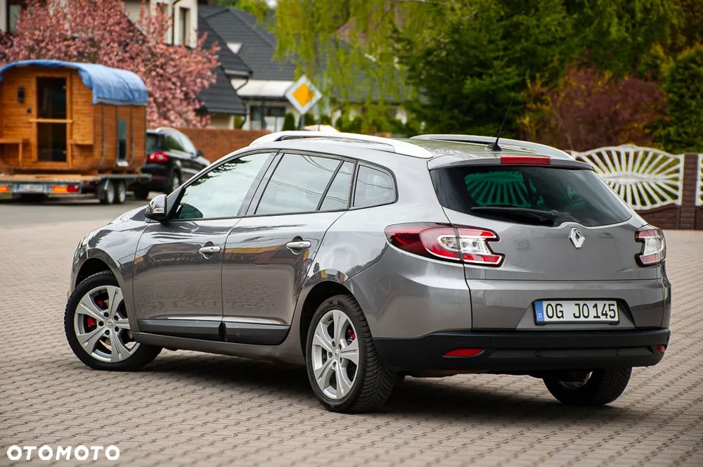 Renault Megane TCe 180 Dynamique - 10